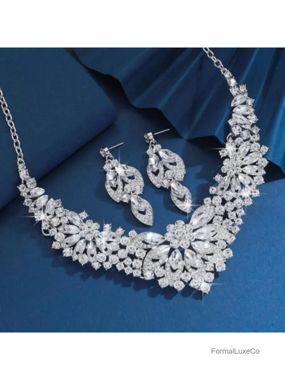Vintage Crystal Rhinestone Statement Choker Necklace Earring Set Bib Cluster
